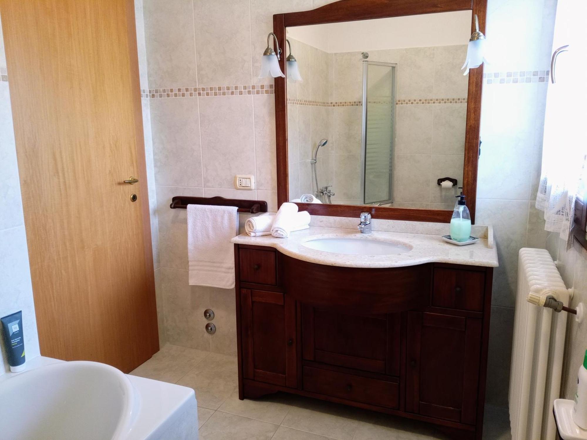 Appartamento Che Vista! Affittacamere Mombaroccio 外观 照片
