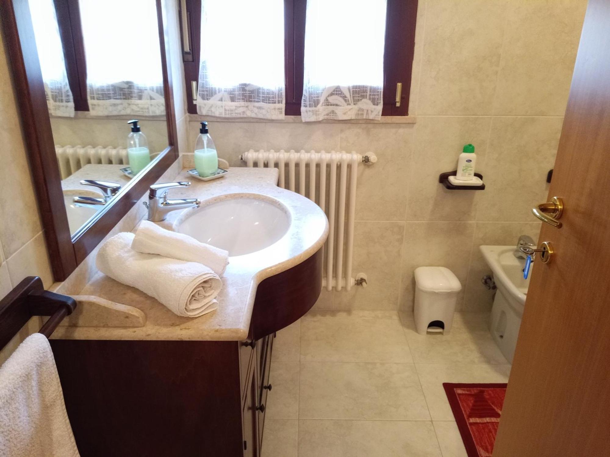Appartamento Che Vista! Affittacamere Mombaroccio 外观 照片