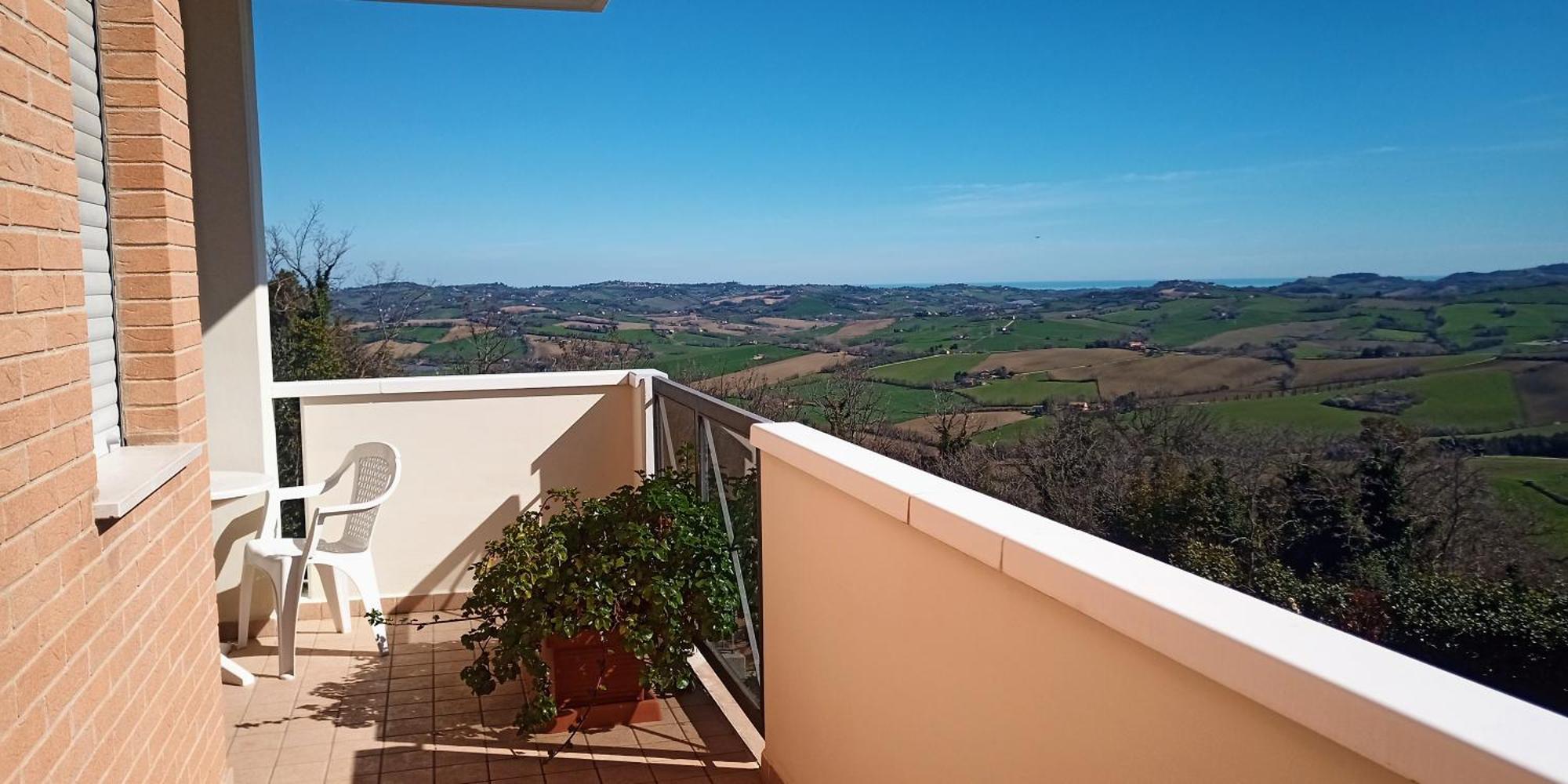 Appartamento Che Vista! Affittacamere Mombaroccio 外观 照片